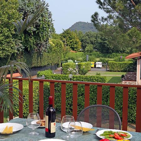 Camping Garden Tourist Manerba del Garda Habitación foto